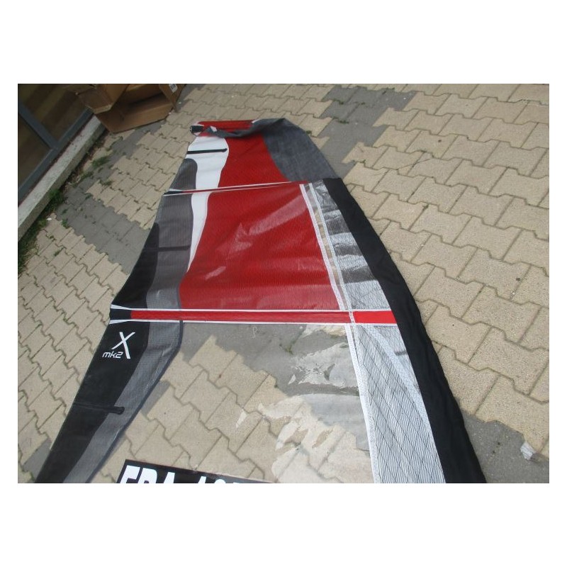 Voile Windsurf occasion Phantom IRIS X mk2 8 m²
