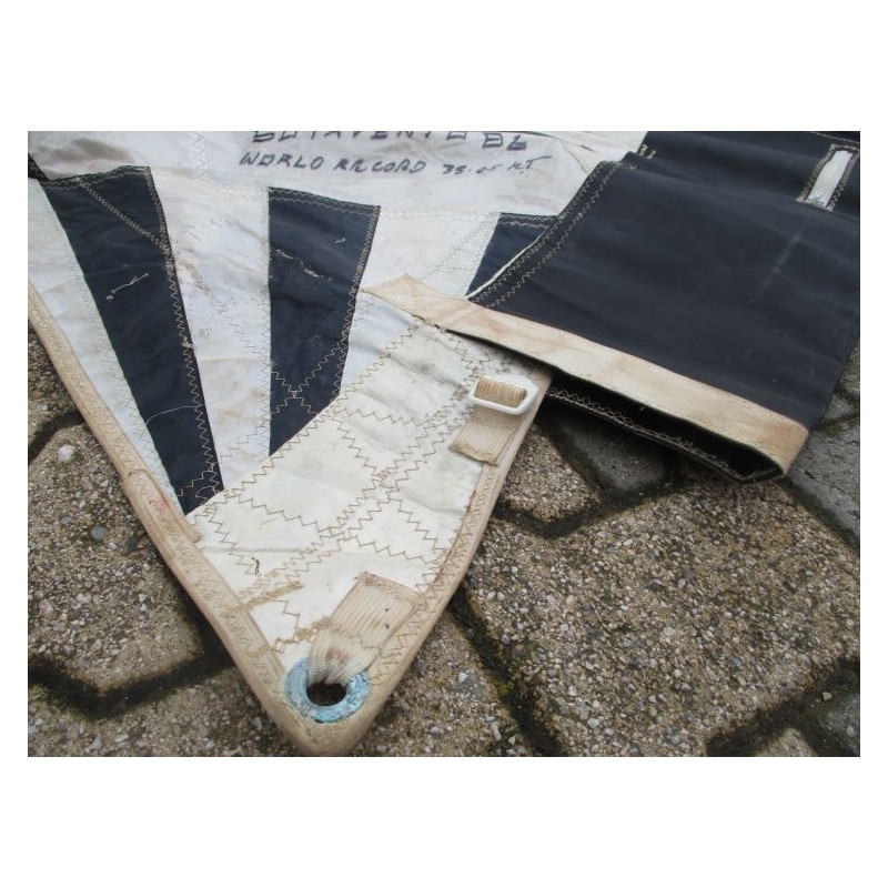 Voile Windsurf occasion Proto ERIC BEALE NORTH RECORD blanche 4 m² 1988