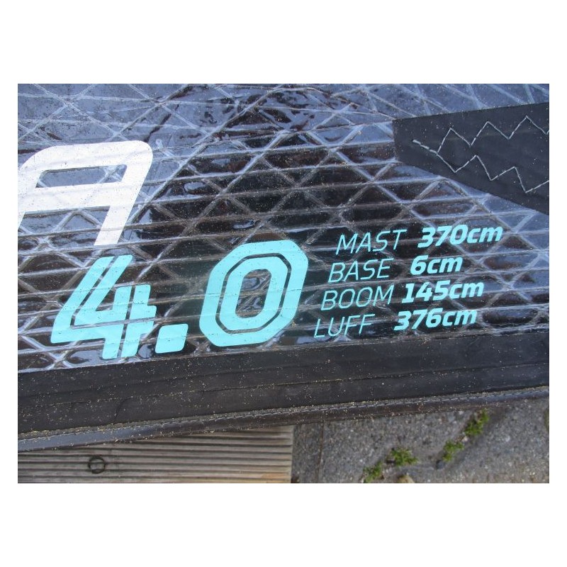 Voile Windsurf occasion Neilpryde Wizard pro 4 m² 2024