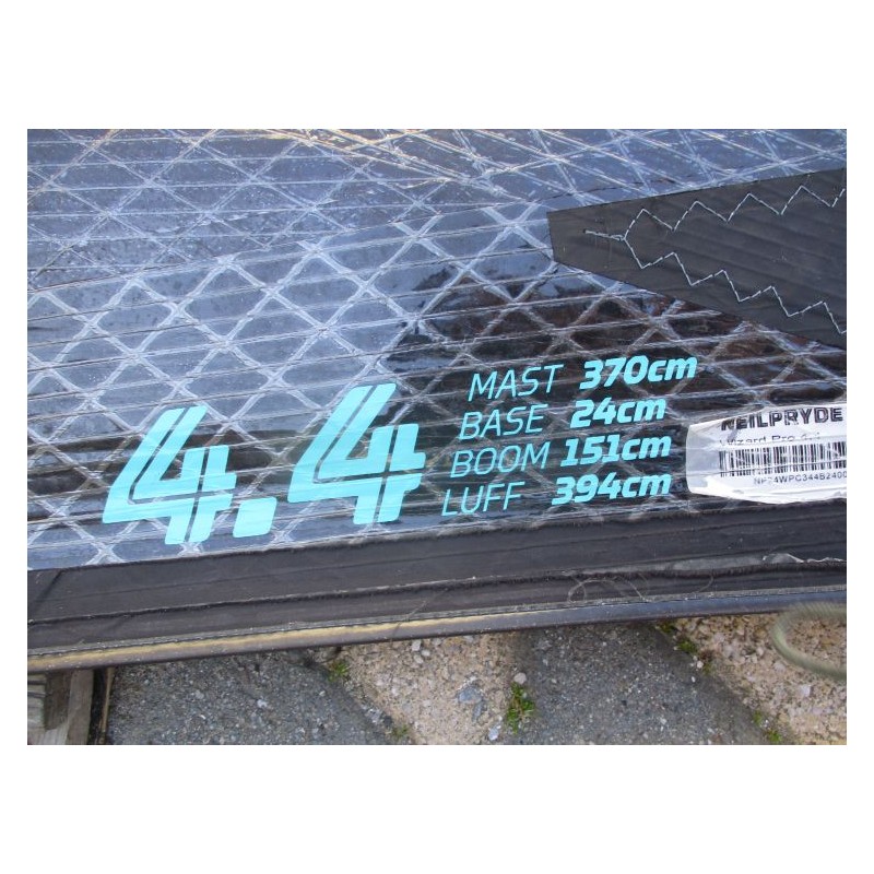 Voile Windsurf occasion Neilpryde Wizard pro 4,4 m² 2024