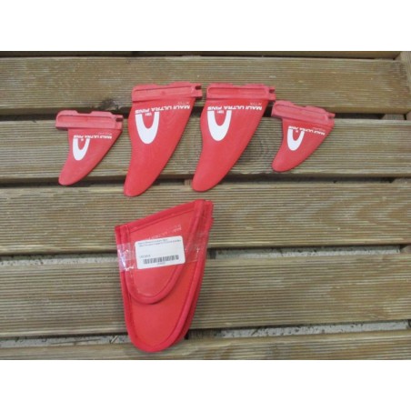 Aileron Windsurf occasion Maui Ultra Fins pack X-quad 2x13.5+2x8 Slot-Box