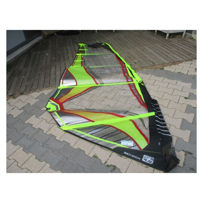 Voile Windsurf occasion Naish session 4 m² 2009