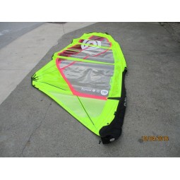 Voile Windsurf occasion Goya Banzai X PRO 4,5 m² 2021 fuchsia & neon yellow