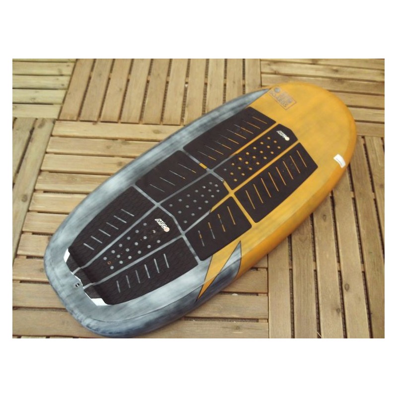 Flotteur Wing Foil occasion No name Custom Quattro fly cat 147 x 65 - 85 L  