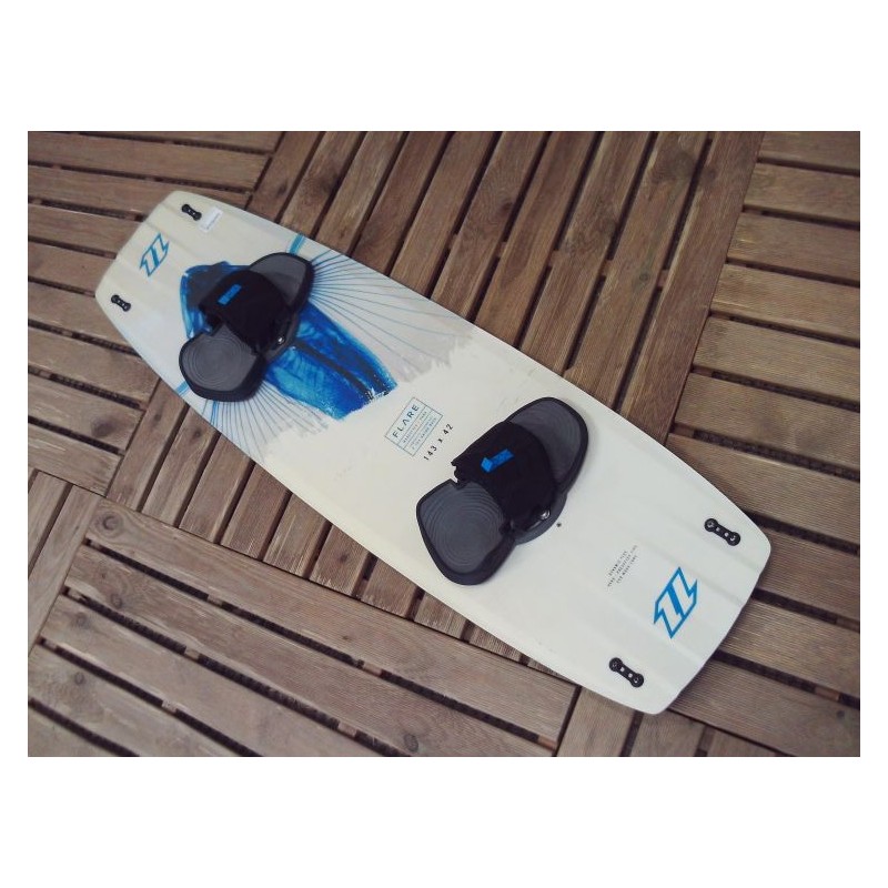 Flotteur Kitesurf TEST North Kiteboarding FLARE 143 x 42 2022