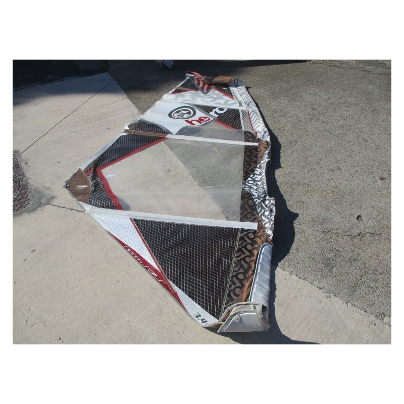 Voile Windsurf occasion North sails SUPER HERO 3,4 m² 2014  