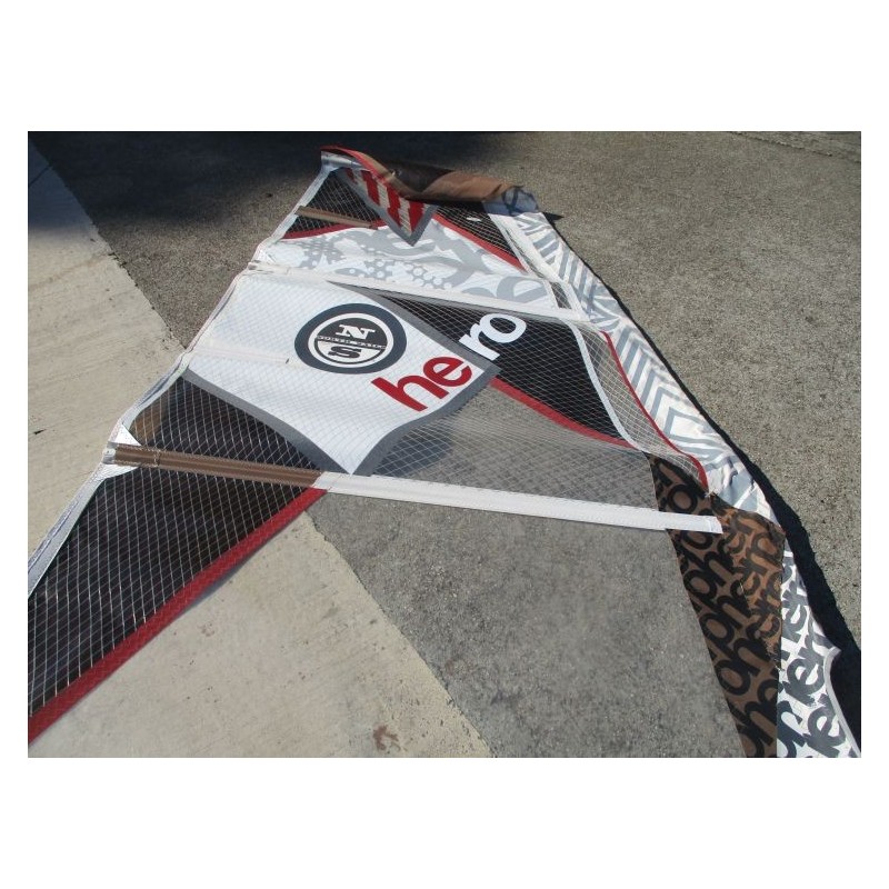 Voile Windsurf occasion North sails SUPER HERO 3,4 m² 2014  