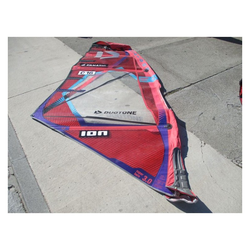 Voile Windsurf occasion Duotone SUPER HERO 3 m² 2023 Coral